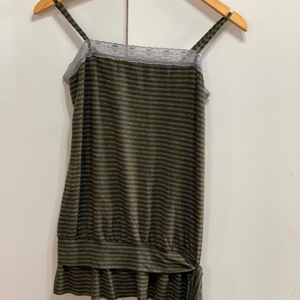 Aqua L Olive Tank top. Skull details and bow.